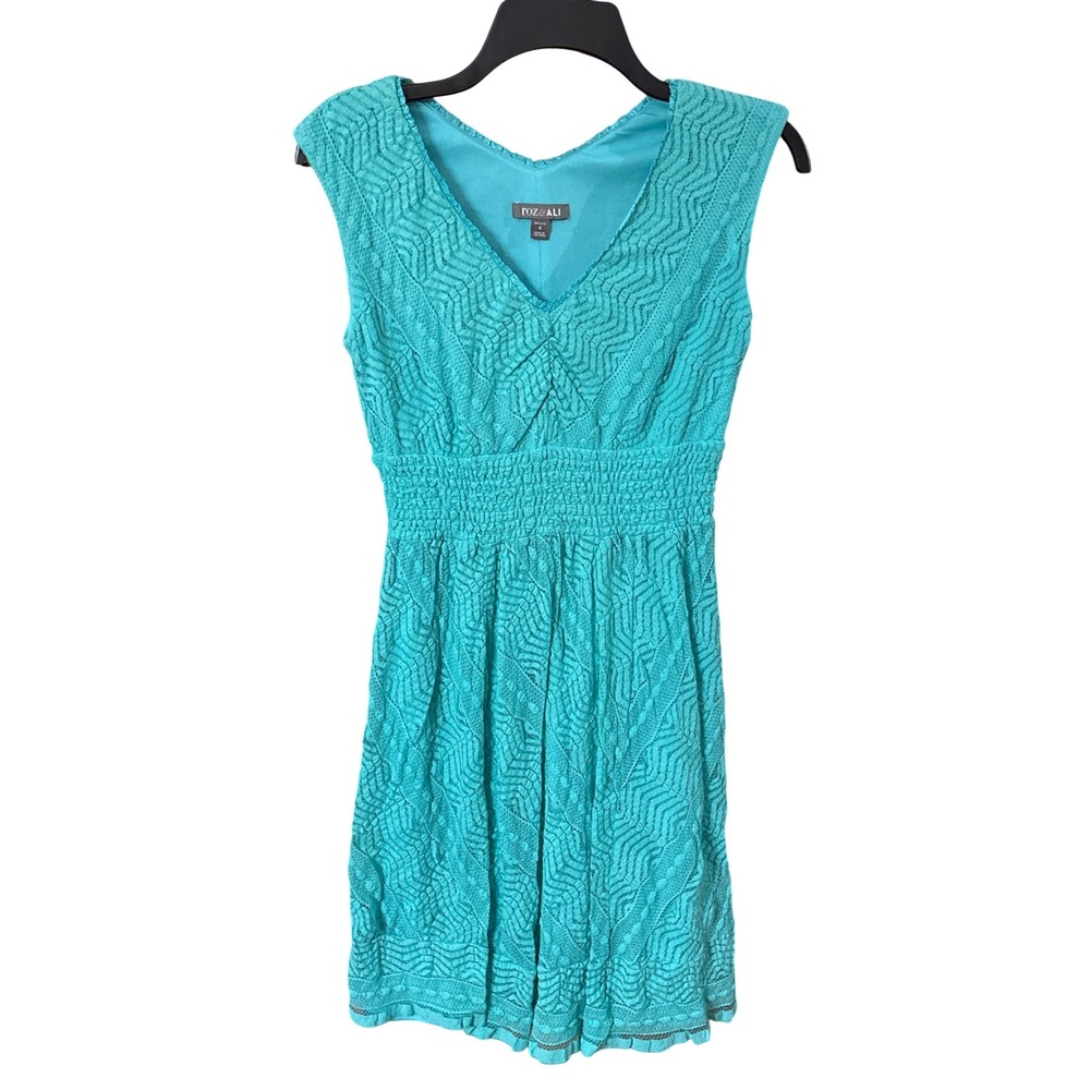 Roz & Ali Turquoise Lace Smocked‎ Waist V-Neck Dress Petite 4 Aqua Fit & Flare